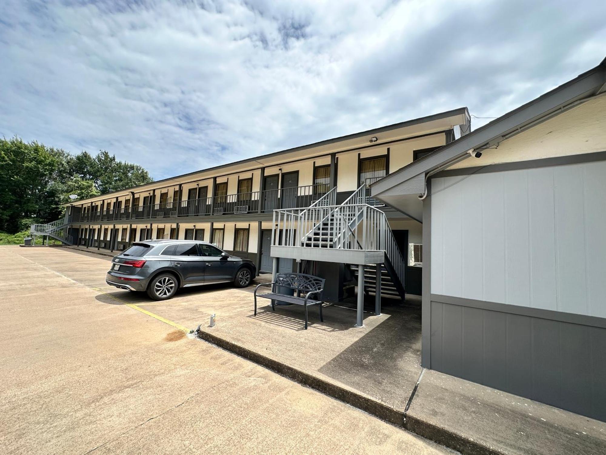 Regency Inn Jewett Exterior photo